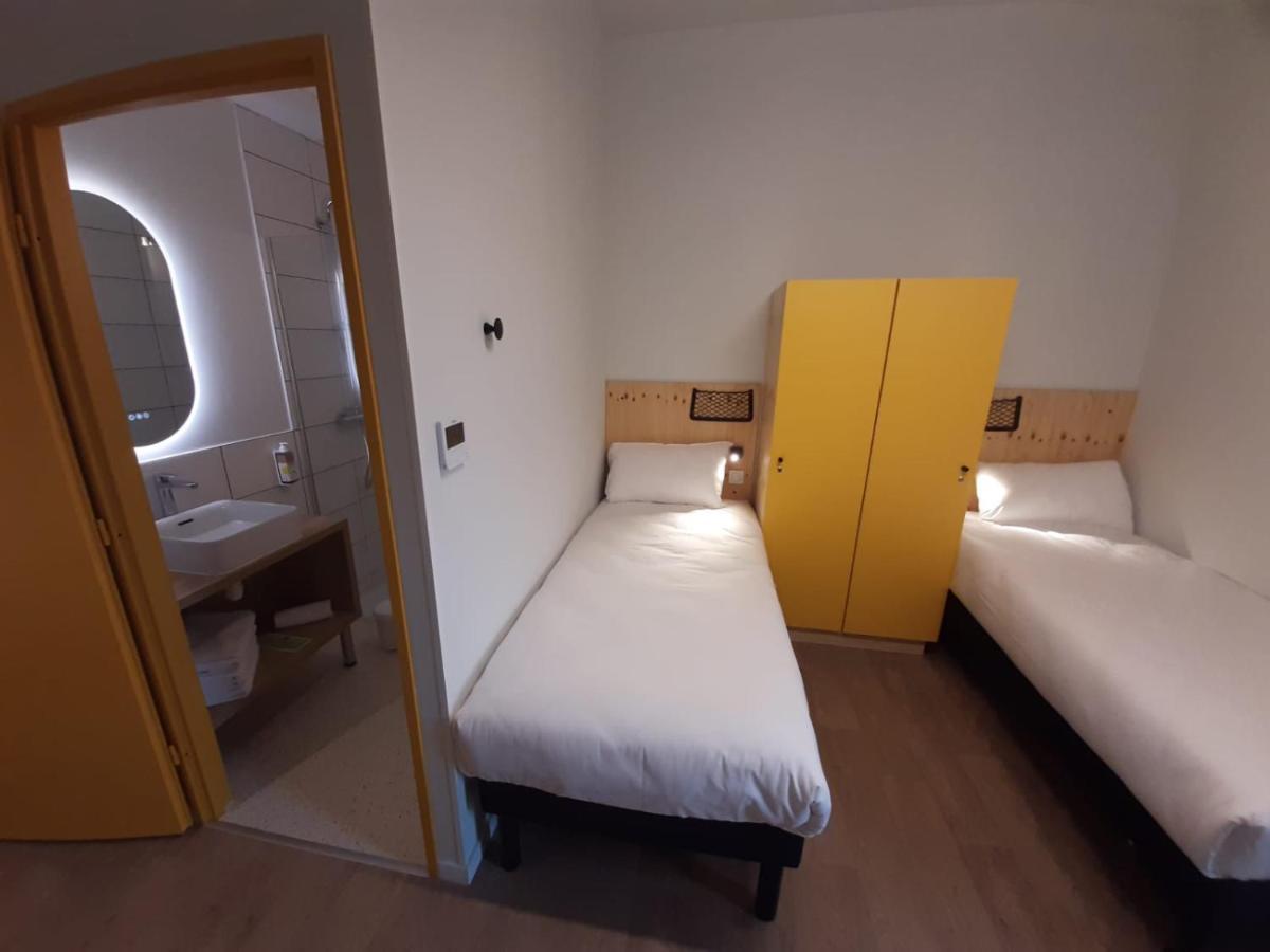 Greet Hotel Castets Coeur Des Landes Екстериор снимка