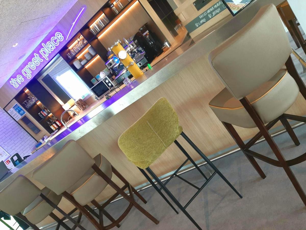 Greet Hotel Castets Coeur Des Landes Екстериор снимка