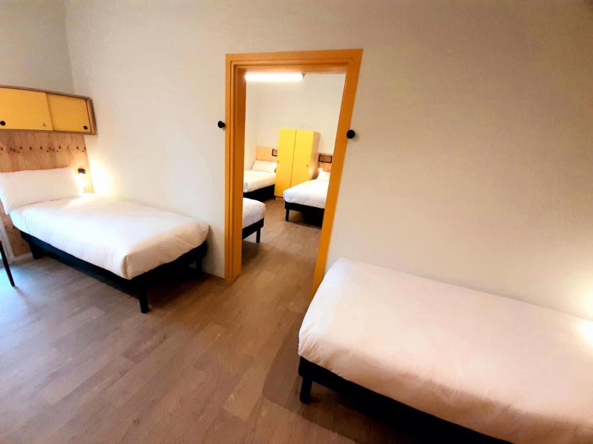 Greet Hotel Castets Coeur Des Landes Екстериор снимка