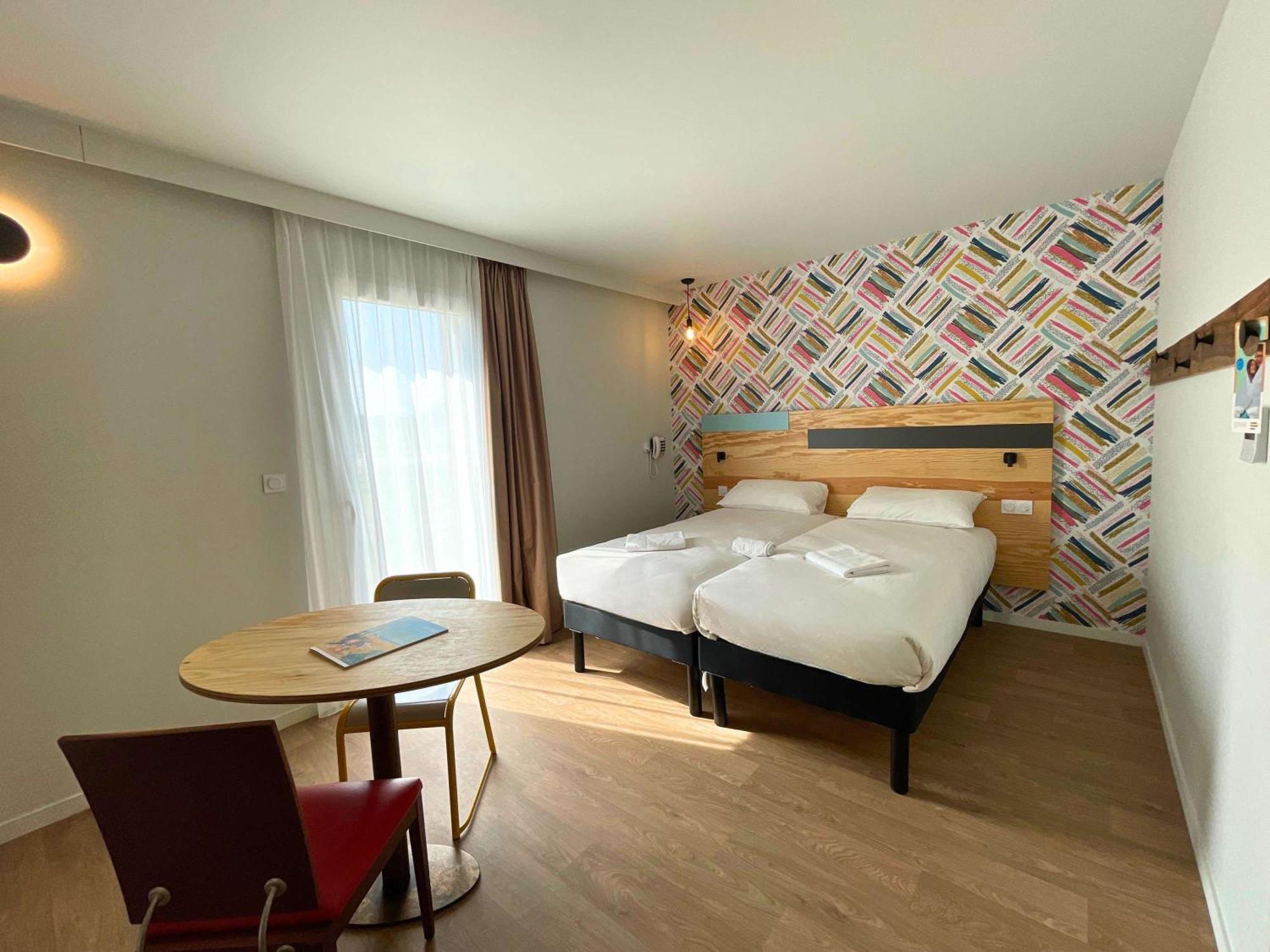 Greet Hotel Castets Coeur Des Landes Екстериор снимка